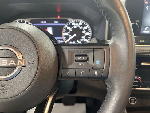 Used 2022 Nissan Rogue SL w/ SL Premium Package image 20