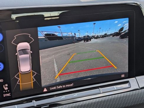 Used 2024 Volkswagen Golf R image 12