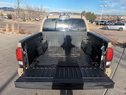 Used 2019 Toyota Tacoma TRD Off-Road image 26