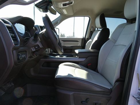 Used 2025 RAM 3500 Laramie w/ Towing Technology Group image 23