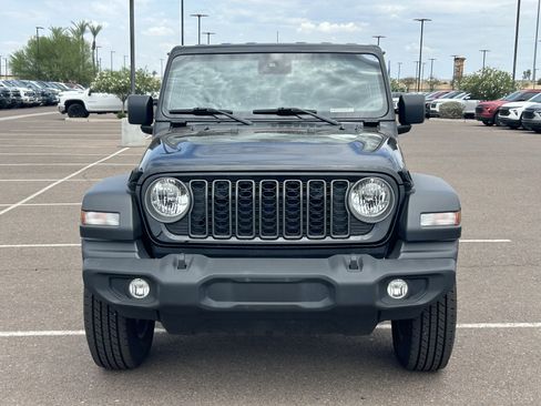 Used 2025 Jeep Wrangler Unlimited Sport AWD/4WD image 8