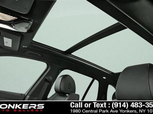 Used 2022 BMW X5 xDrive40i w/ Premium Package AWD/4WD image 23