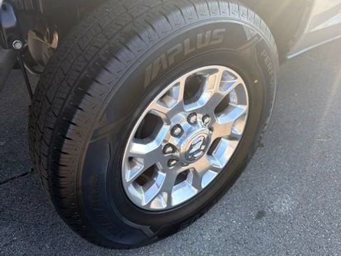 Used 2024 RAM 2500 Laramie AWD/4WD image 5