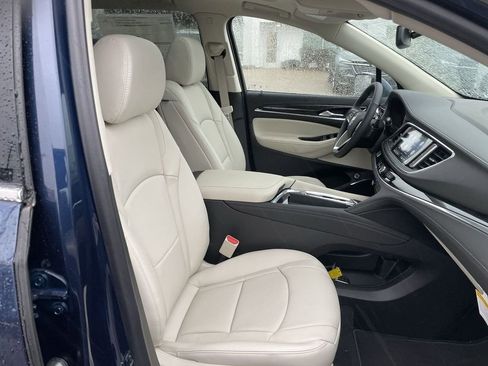Used 2023 Buick Enclave Essence w/ Experience Buick Package image 28