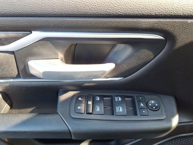 Used 2023 RAM 1500 Big Horn AWD/4WD image 25