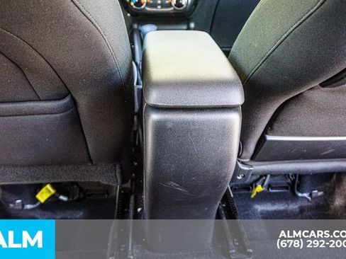 Used 2025 Chevrolet TrailBlazer LT FWD image 30