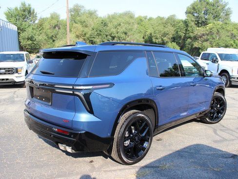 Used 2026 Chevrolet Traverse RS w/ LPO, Floor Liner Package AWD/4WD image 14
