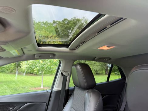 Used 2015 Buick Encore Convenience FWD image 10