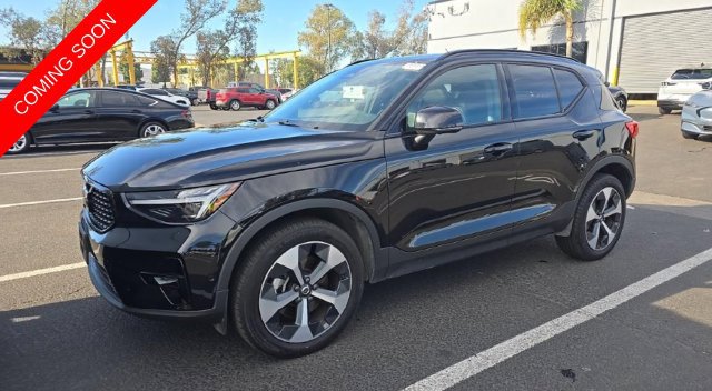 Used 2026 Volvo XC40 B5 Plus AWD/4WD image 1