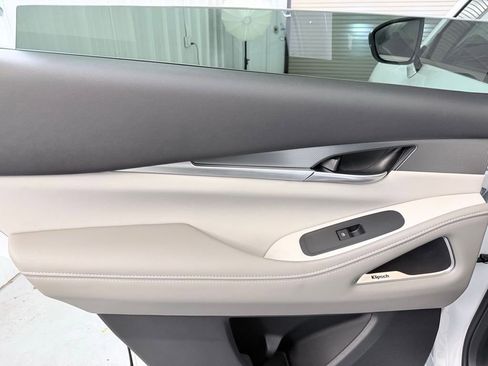 New 2027 INFINITI QX60 Luxe w/ Cargo Package FWD image 32
