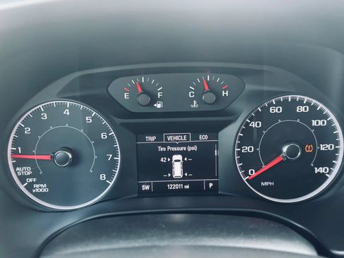 Used 2017 GMC Acadia SLE AWD/4WD image 18