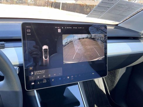 Used 2020 Tesla Model Y Long Range image 22