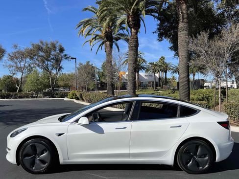 Used 2020 Tesla Model 3 Standard Range Plus image 20