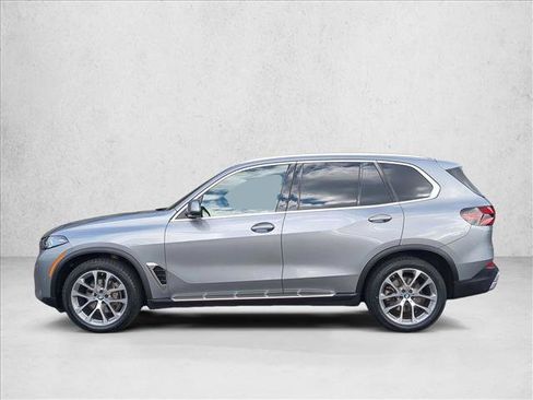 Used 2024 BMW X5 xDrive40i image 9