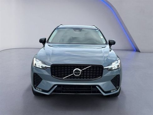 Used 2024 Volvo XC60 B5 Plus AWD/4WD image 8