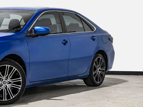 Used 2016 Toyota Camry SE FWD image 10