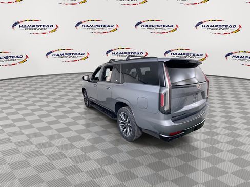 Used 2022 Cadillac Escalade ESV Sport image 6