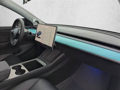 Used 2021 Tesla Model Y Long Range AWD/4WD image 23