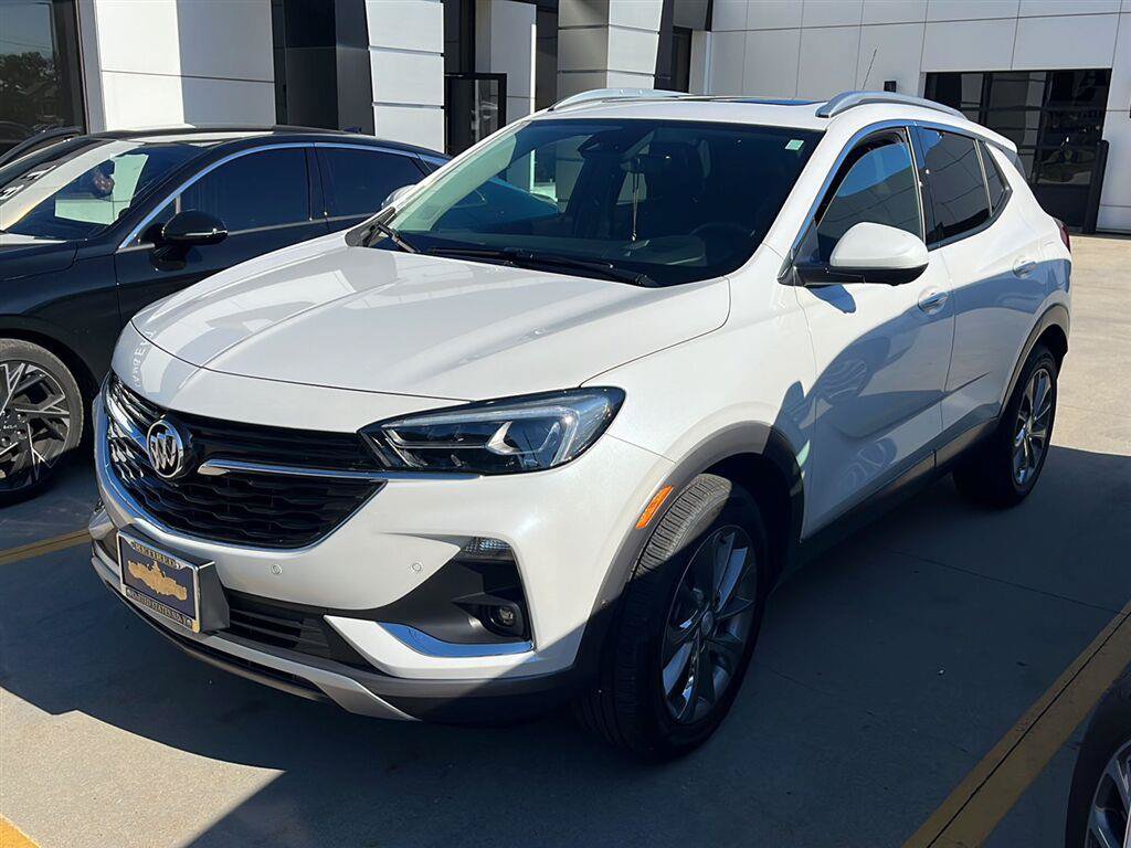Used 2022 Buick Encore GX Essence w/ Advanced Technology Package AWD/4WD image 1