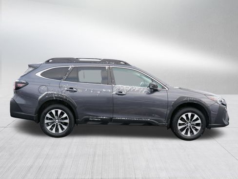 Used 2023 Subaru Outback Limited image 8