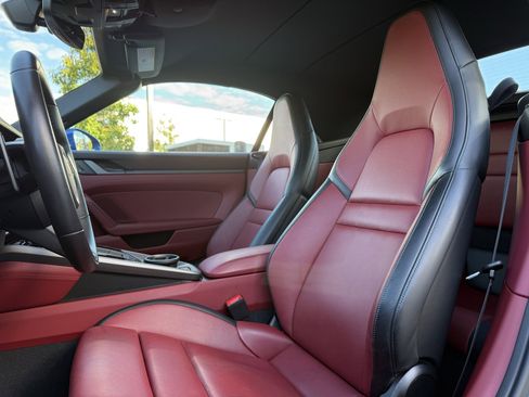 Certified 2025 Porsche 911 Carrera image 5