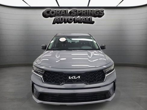 Certified 2022 Kia Sorento S FWD image 2