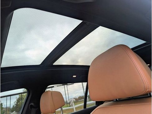 Used 2022 BMW X7 xDrive40i w/ Premium Enhanced Package image 17