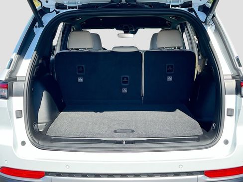 New 2026 Jeep Grand Cherokee Limited w/ Trailer Tow Package RWD image 26