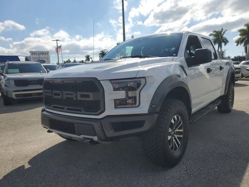 Used 2019 Ford F150 Raptor w/ Equipment Group 801A Mid image 3