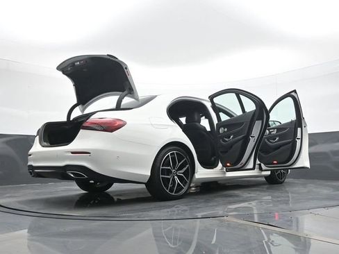 Used 2023 Mercedes-Benz E 350 Sedan image 26