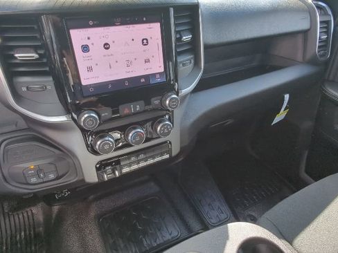 New 2026 RAM 3500 Big Horn AWD/4WD image 15