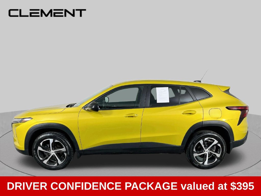 Used 2024 Chevrolet Trax RS w/ Driver Confidence Package FWD image 4