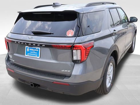 New 2026 Ford Explorer Active AWD/4WD image 5