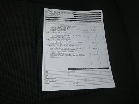 Used 2021 Toyota RAV4 LE FWD image 5