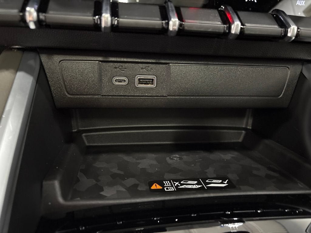 New 2026 Chevrolet Colorado ZR2 w/ Technology Package AWD/4WD image 22