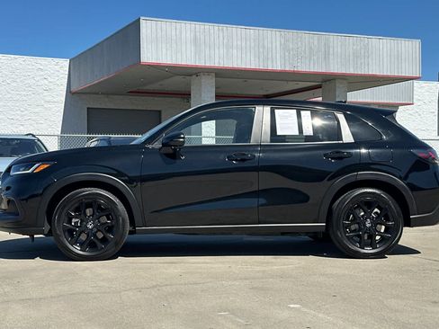 Used 2025 Honda HR-V Sport image 6
