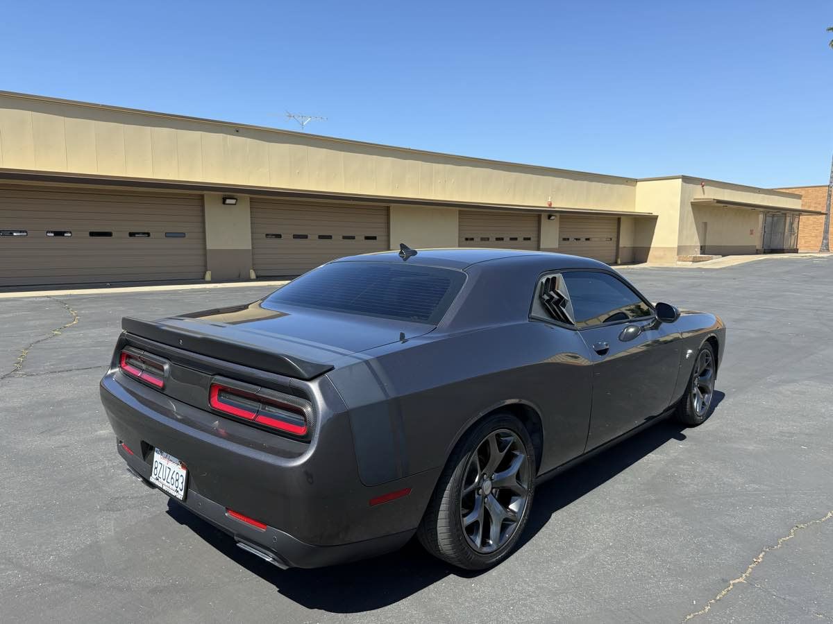 Used 2016 Dodge Challenger R/T Scat Pack RWD image 8