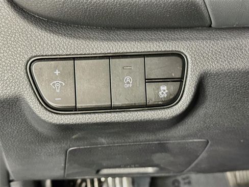 Used 2026 Kia Seltos EX FWD image 10