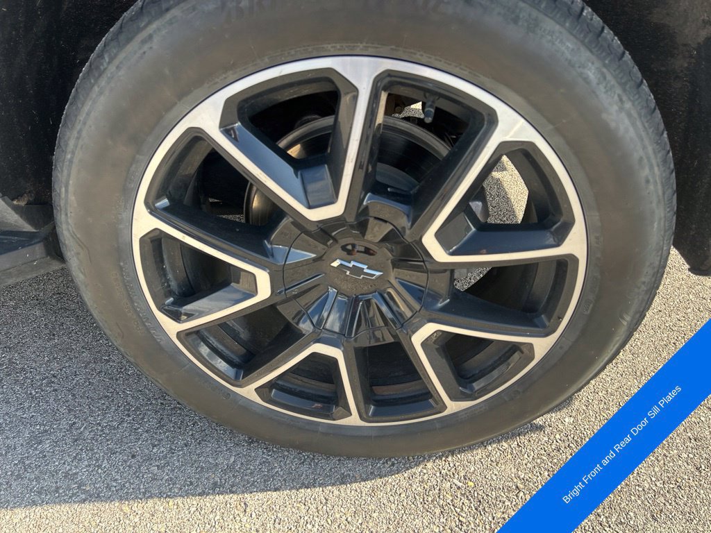 Used 2025 Chevrolet Tahoe RST w/ Comfort Package RWD image 19