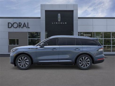 New 2026 Lincoln Aviator 2WD image 3
