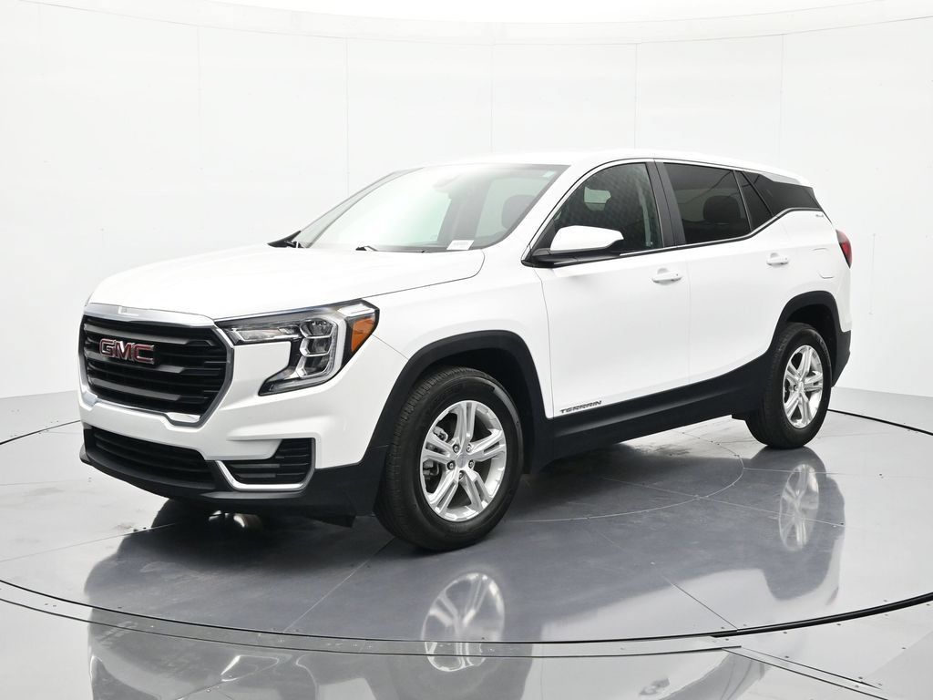Used 2024 GMC Terrain SLE FWD image 1