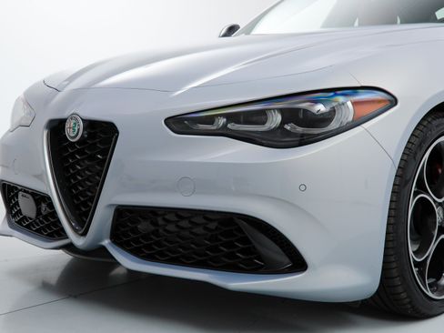 New 2026 Alfa Romeo Giulia w/ Driving Assist Package RWD image 8
