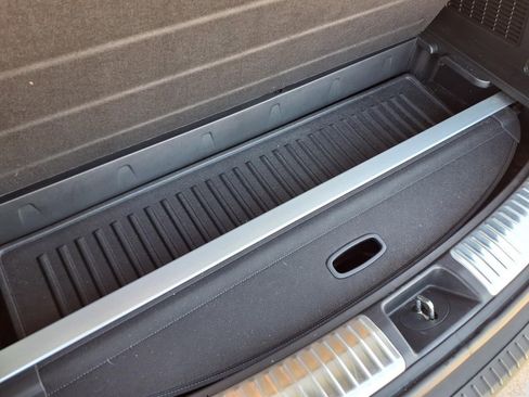 Used 2021 Kia Telluride SX w/ SX Prestige Package image 40