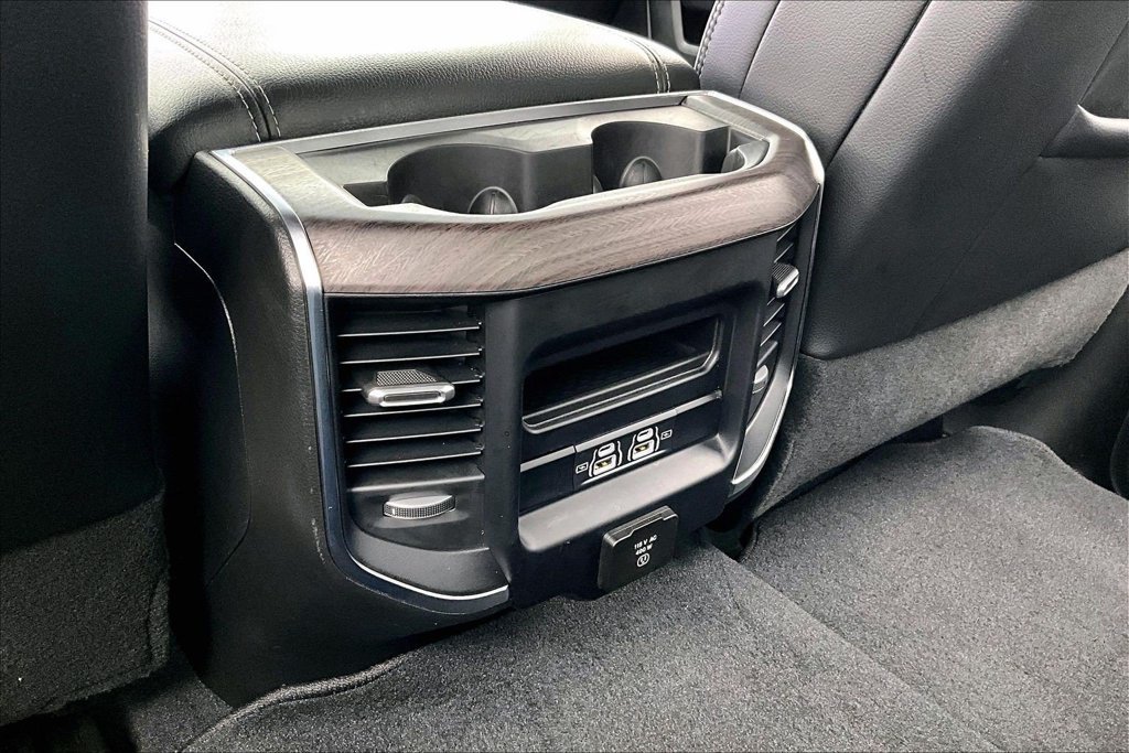 Used 2025 RAM 2500 Laramie AWD/4WD image 33