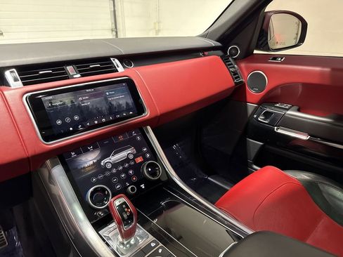 Used 2018 Land Rover Range Rover Sport SVR image 18