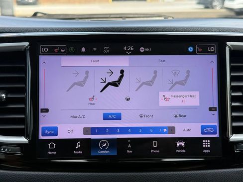 Used 2022 Chrysler Pacifica Touring-L w/ Uconnect Theater Family Group FWD image 40