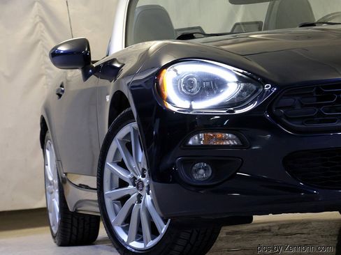 Used 2018 FIAT 124 Spider Lusso w/ Convenience Group image 4