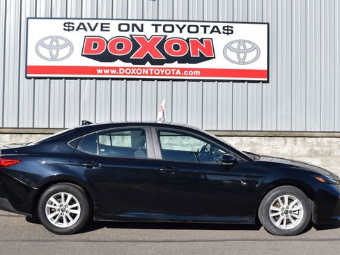 Certified 2025 Toyota Camry LE image 8