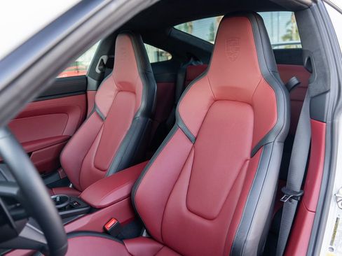 Used 2026 Porsche 911 Carrera GTS image 4