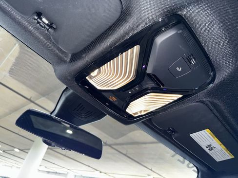 Used 2021 BMW X6 sDrive40i w/ Premium Package image 32